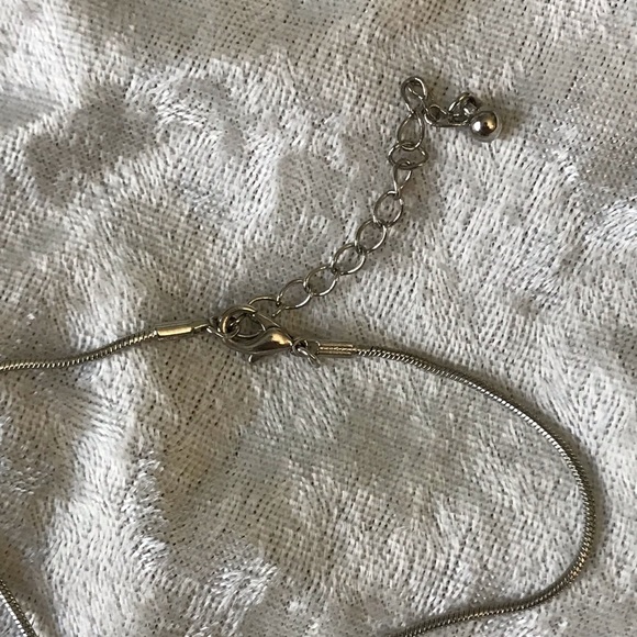 Entwined - Picture 8 of 9